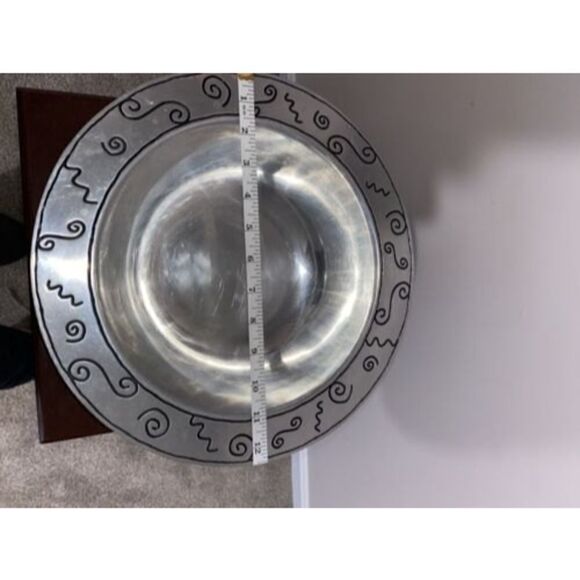 Wilton Armetale Large 13” Serving Bowl With Design Pewter Pizzazz pattern - Picture 2 of 5